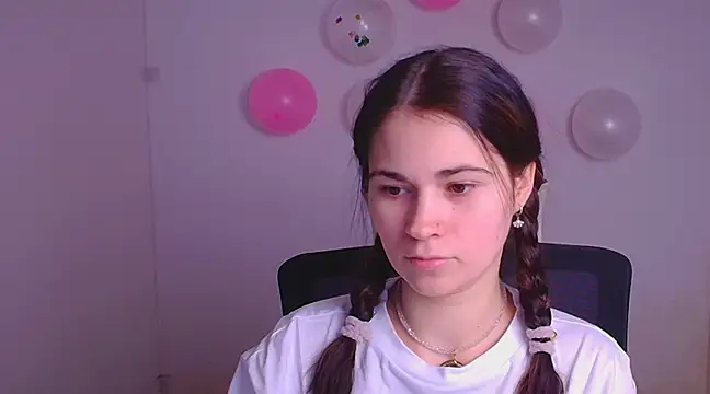 Loon Amore online show from 02.16.25