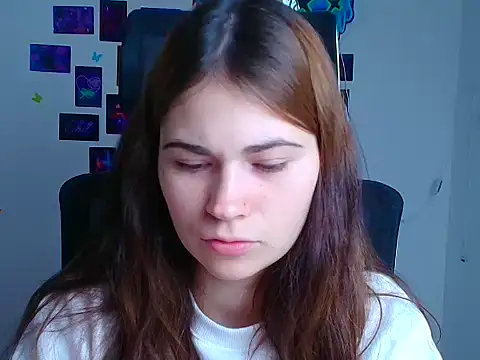 Loon Amore online show from 12.23.25