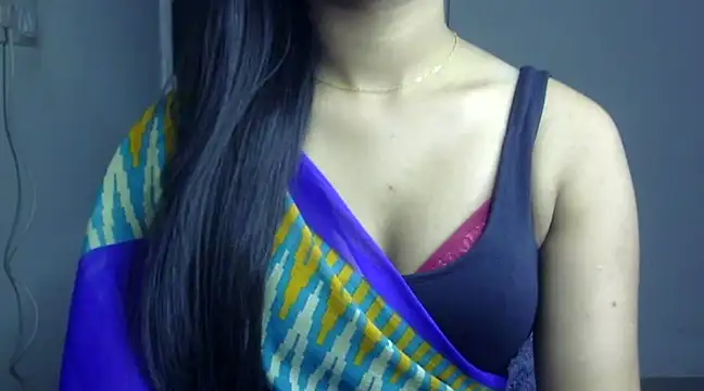 Snapshot of your_ishani chatting on 12.11.24 your ishani online show from 12.11.24