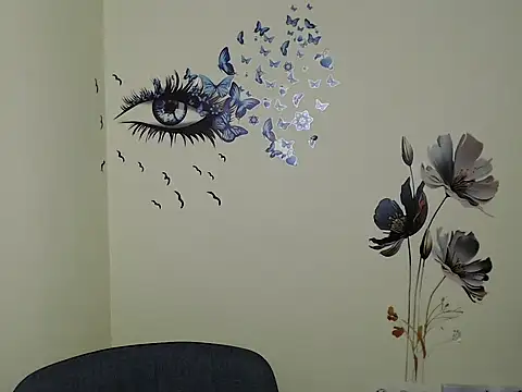 Snapshot of StrangerGi chatting on 12.06.24 StrangerGi online show from 12.06.24