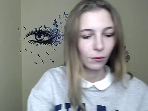 Snapshot of StrangerGi chatting on 12.08.24 StrangerGi online show from 12.08.24