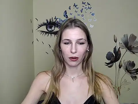 Snapshot of StrangerGi chatting on 12.14.24 StrangerGi online show from 12.14.24