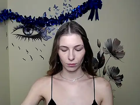 Snapshot of StrangerGi chatting on 01.24.25 StrangerGi online show from 01.24.25