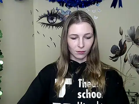 Snapshot of StrangerGi chatting on 02.20.25 StrangerGi online show from 02.20.25