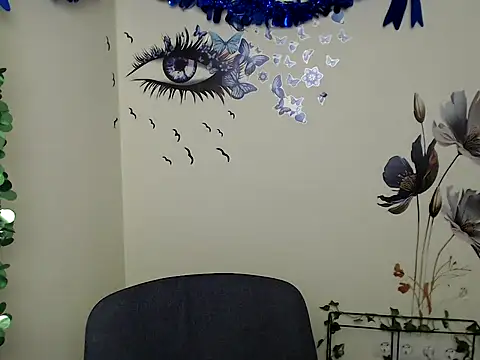 Snapshot of StrangerGi chatting on 02.21.25 StrangerGi online show from 02.21.25