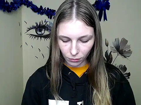 Snapshot of StrangerGi chatting on 02.26.25 StrangerGi online show from 02.26.25