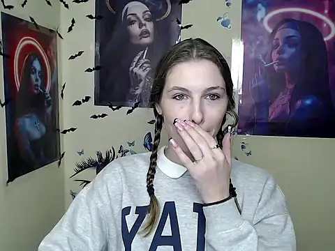 Snapshot of StrangerGi chatting on 03.03.25 StrangerGi online show from 03.03.25