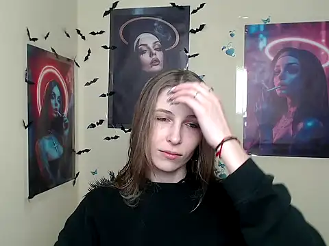 Snapshot of StrangerGi chatting on 03.12.25 StrangerGi online show from 03.12.25