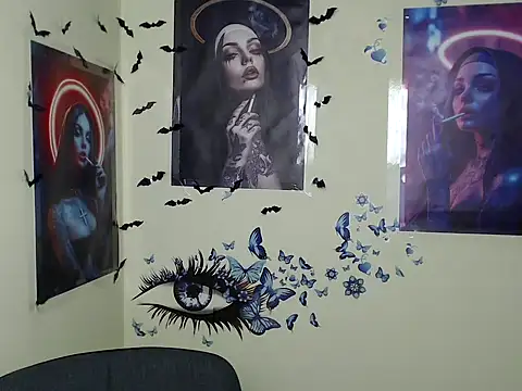 Snapshot of StrangerGi chatting on 03.21.25 StrangerGi online show from 03.21.25