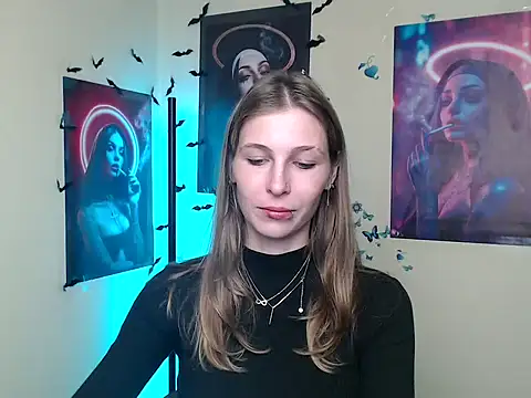 Snapshot of StrangerGi chatting on 09.14.25 StrangerGi online show from 09.14.25