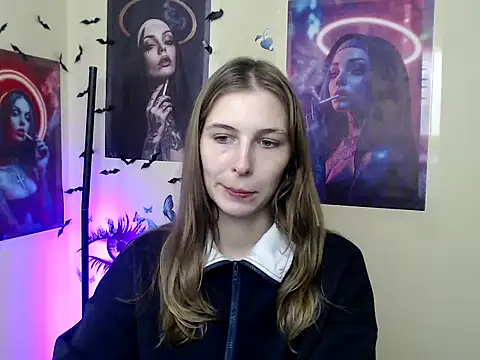 Snapshot of StrangerGi chatting on 10.15.25 StrangerGi online show from 10.15.25