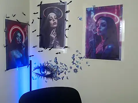 Snapshot of StrangerGi chatting on 11.07.25 StrangerGi online show from 11.07.25