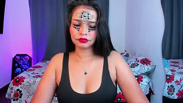 Snapshot of Abby_Parker1 chatting on 10.07.25 Abby Parker1 online show from 10.07.25