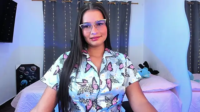 Snapshot of Abby_Parker1 chatting on 10.28.25 Abby Parker1 online show from 10.28.25