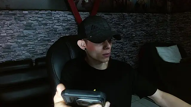 Matthew Boy  online show from 03.06.25