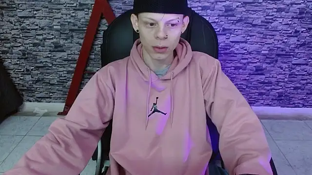 Matthew Boy  online show from 03.09.25