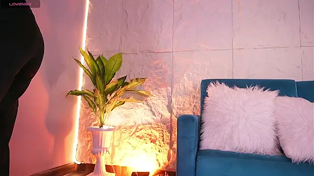 CailynBrowm online show from 03.13.26