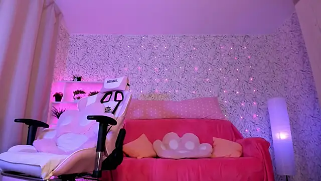 luna cross online show from 03.02.25