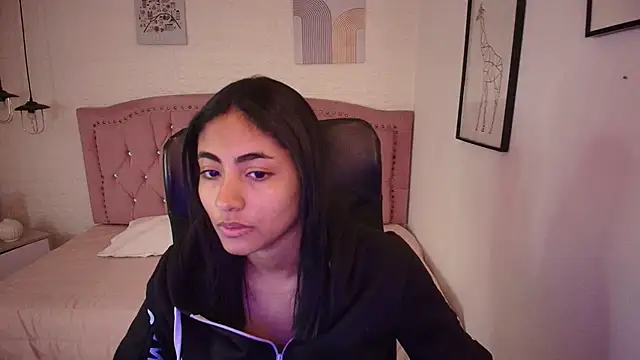 shaneelle online show from 11.15.25