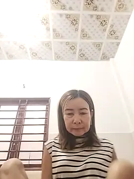 Sexy-ladyboobs20 online show from 10.23.25