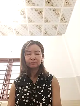 Sexy-ladyboobs20 online show from 10.24.25