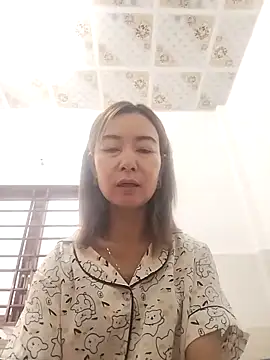 Sexy-ladyboobs20 online show from 11.01.25