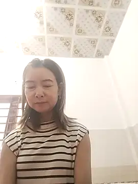 Sexy-ladyboobs20 online show from 11.13.25