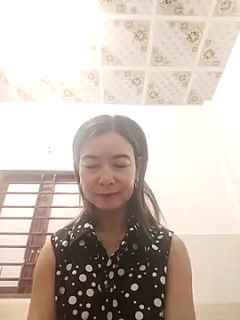 Sexy-ladyboobs20 online show from 12.02.25