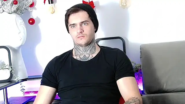 CarterCole online show from 01.04.25