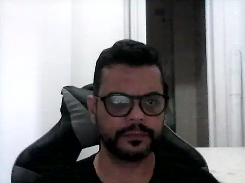 Snapshot of HornyBeachBoyBR chatting on 07.28.26 HornyBeachBoyBR online show from 07.28.26