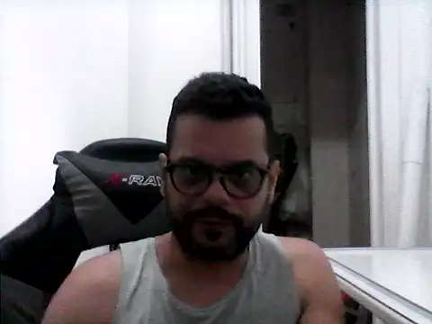 Snapshot of HornyBeachBoyBR chatting on 07.30.26 HornyBeachBoyBR online show from 07.30.26
