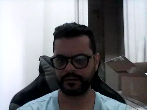 Snapshot of HornyBeachBoyBR chatting on 07.31.26 HornyBeachBoyBR online show from 07.31.26