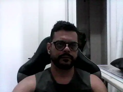 Snapshot of HornyBeachBoyBR chatting on 08.01.26 HornyBeachBoyBR online show from 08.01.26