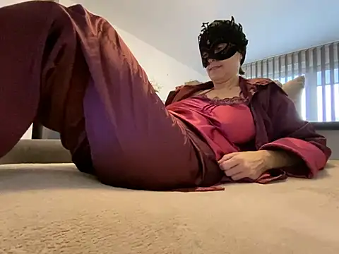 Marilou1983 online show from 02.01.25