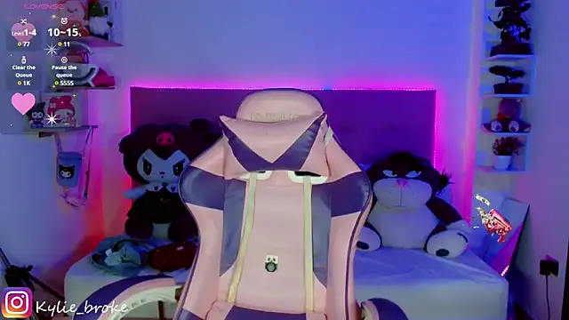 Kylie brokee online show from 01.30.25