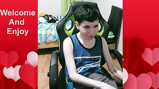Snapshot of Twink_martinboy chatting on 03.07.26 Twink martinboy online show from 03.07.26