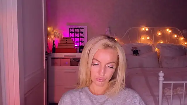 aestetick online show from 01.31.26