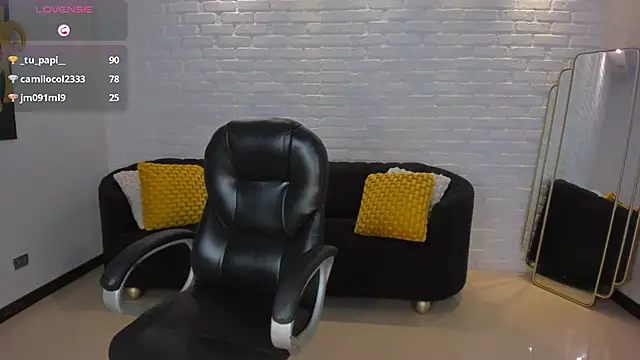 VeronicaCruz  online show from 02.14.25