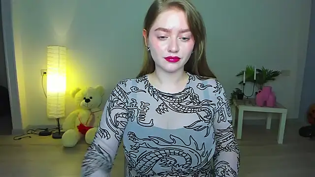 Snapshot of AidaPerry chatting on 11.24.25 AidaPerry online show from 11.24.25