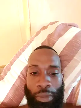 Snapshot of Papii97150 chatting on 10.21.25 Papii97150 online show from 10.21.25