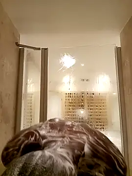 Snapshot of Papii97150 chatting on 10.27.25 Papii97150 online show from 10.27.25