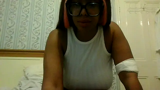 nolotymfcXo online show from 02.05.26