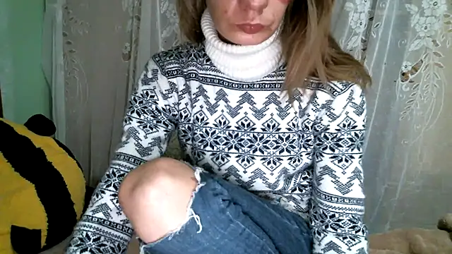 Snapshot of DennisXCaroll chatting on 01.26.25 DennisXCaroll online show from 01.26.25