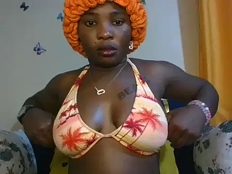 Snapshot of Bigass_mee_ chatting on 10.15.25 Bigass mee  online show from 10.15.25