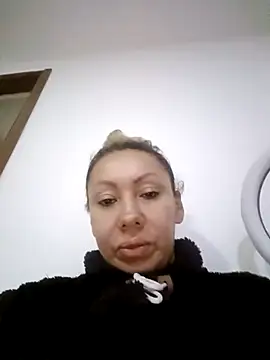 coral smitth online show from 11.06.25