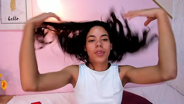 cate martinez online show from 12.04.24