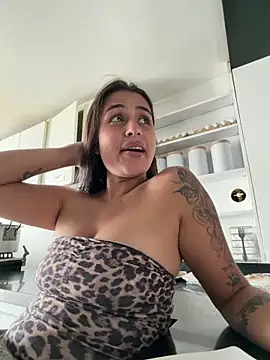 EmmaTorres  online show from 04.01.26