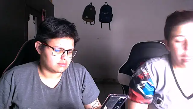 Snapshot of tatsumi_nao chatting on 12.17.25 tatsumi nao online show from 12.17.25