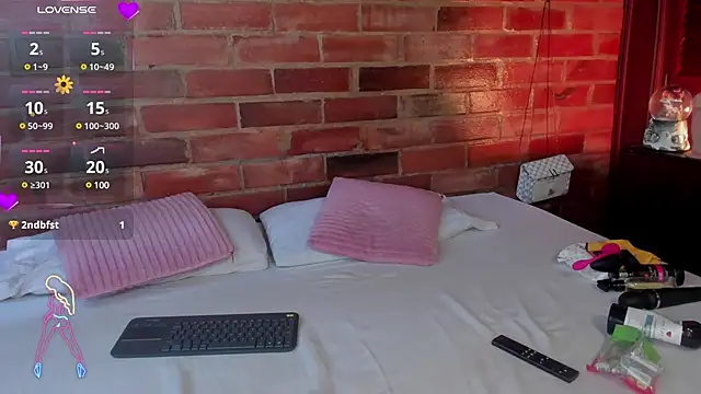 crystalvazquez online show from 02.28.25