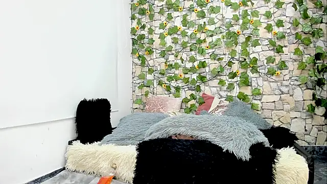 Snapshot of Pandora_gu chatting on 12.13.24 Pandora gu online show from 12.13.24